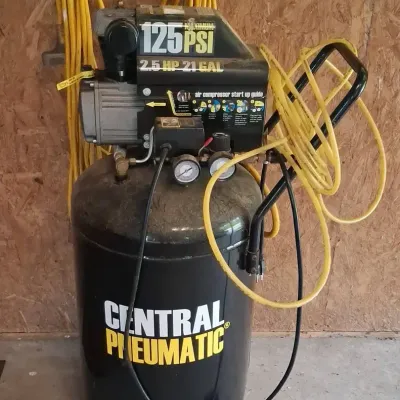 Central Pneumatic 21-Gallon Air Compressor