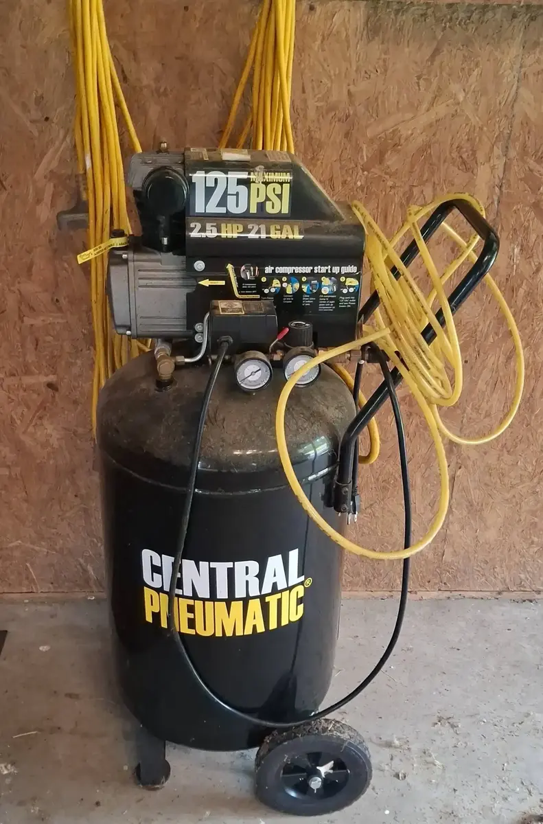 Central Pneumatic 21-Gallon Air Compressor