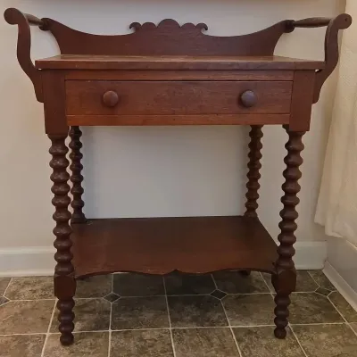 Wood Side Table With Bobbin Legs