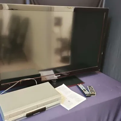 Samsung 48" Tv With Toshiba VHS/DVD Player