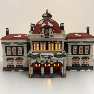 Dept 56 Dickens’ Village “Victoria Station” Hand-Painted Porcelain Building