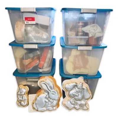 Mystery Decorative Metal Cake Pans