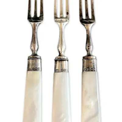 Sheffield Sterling Silver & Mother of Pearl Cocktail Forks (87.05g)