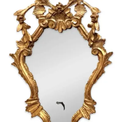 Leaf Crest Gilded Wall Mirror (27” X 16”)