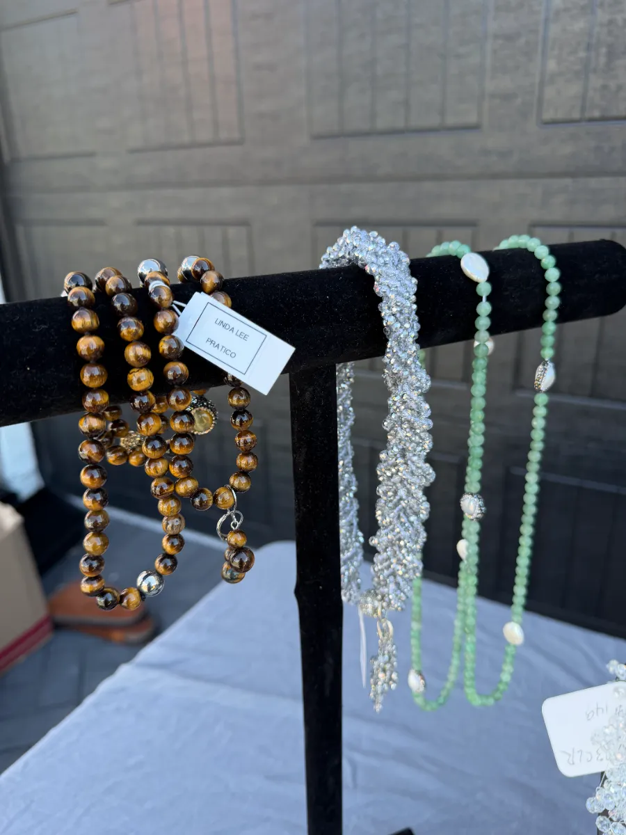 Sale Photo Thumbnail #409