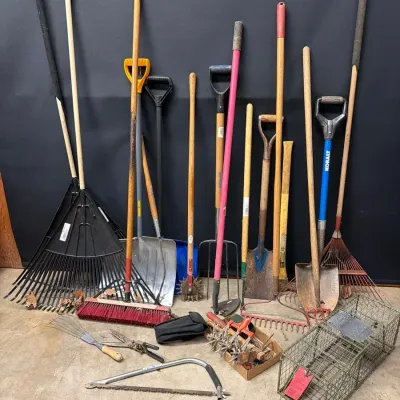 Outdoor Yard Tool Lot