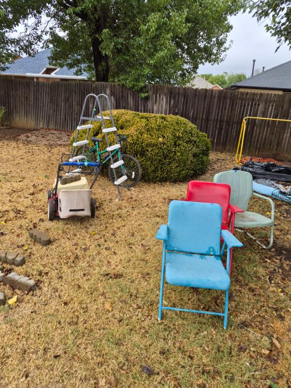 Estate sale photo