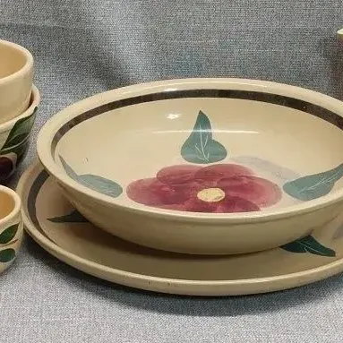 Watt Pottery Pitchers & Servingware