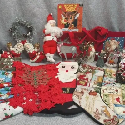 Christmas Decor Lot #1