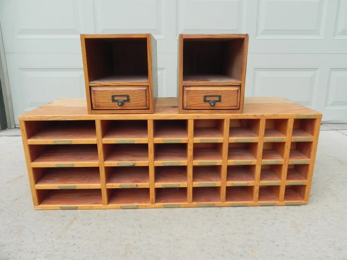 Wooden Pigeonhole Mail Sorter with Different Sized Pigeonholes and Desktop Organizers (2)