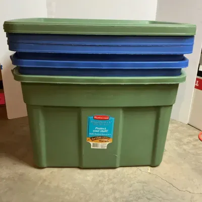 Three Rubbrtmaid Roughneck Totes