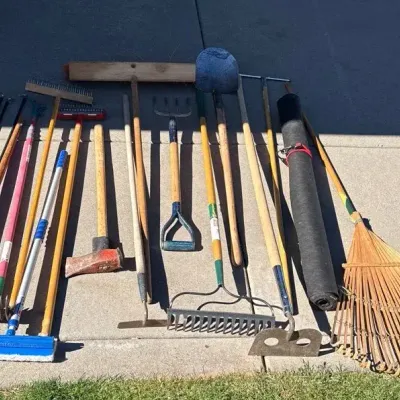 Lawn & Garden Tools