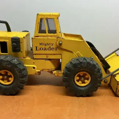 Vintage Tonka Metal Mighty Loader