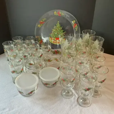Pfaltzgraff Christmas Glasses