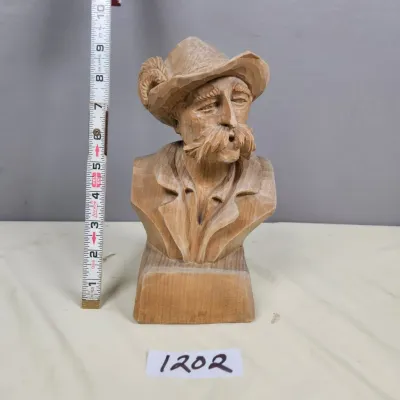 Sale Photo Thumbnail #642
