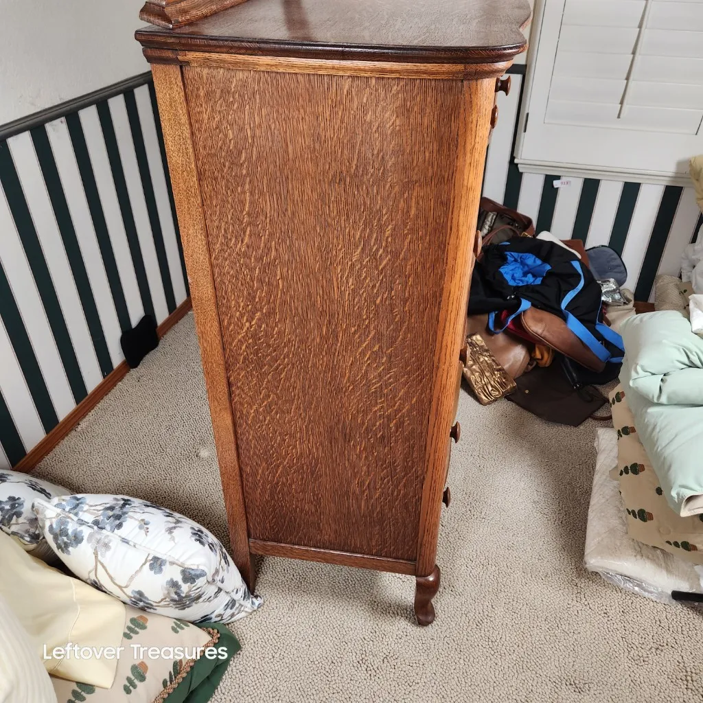 Sale Photo Thumbnail #945