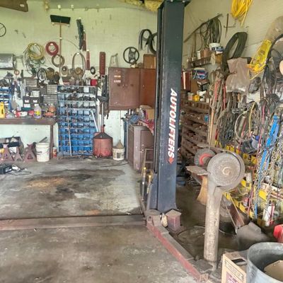 Estate sale photo