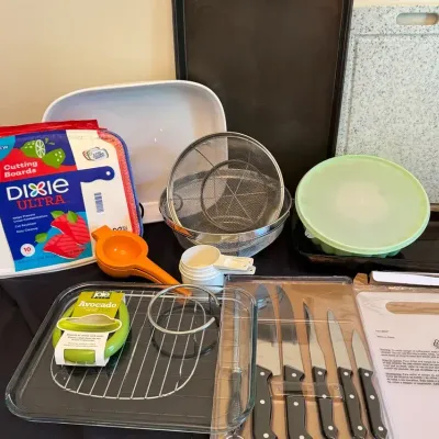Kitchen Prep & Dining Lot: Cuisinart Knife Block Set, Mixing Bowls, Flatware & Bar Accessories