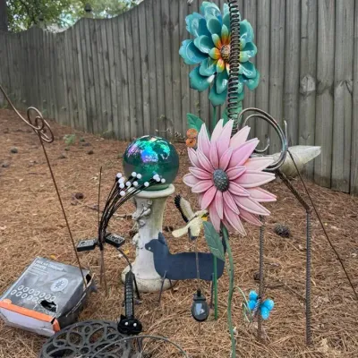 Garden & Patio Decor Lot: Metal Birds And Flowers kinetic Wind Spinners, Metal Plant Garden Decor 