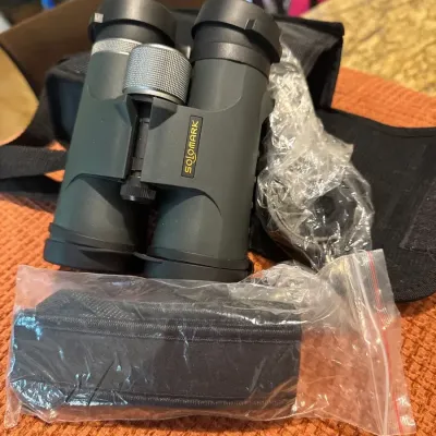 Solomark 10x42 Roof Prism Binoculars - Brand New 
