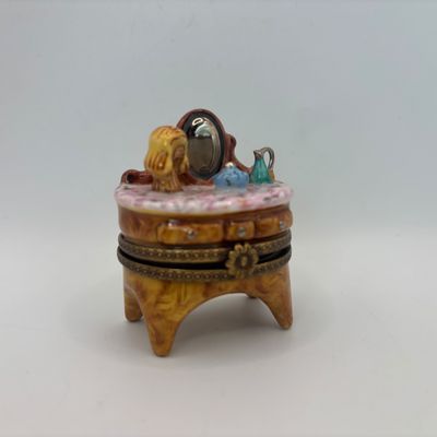 LOT 86: Vintage Limoges Trinket Boxes: Floral Heart & Vanity
