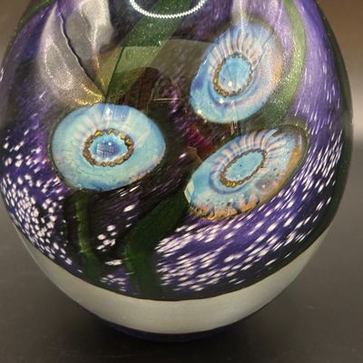 LOT 100: Vintage Art Glass Perfume Bottle: Eickholt 2001