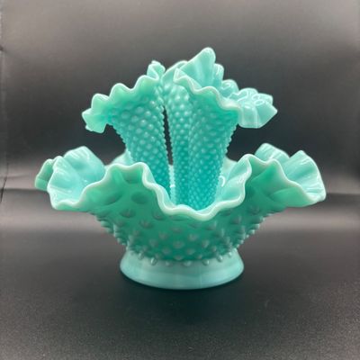 LOT 60: Fenton Turquoise Hobnail 3-Horn Epergne Vase/Bowl