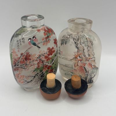 LOT 70: Vintage Chinese Reverse/Inside Painted Snuff Bottles w/Agate Tops