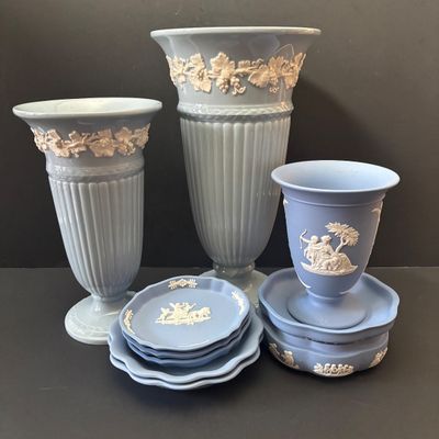 LOT 55: Wedgewood Collection: Jasperware along w/Etruria & Barlaston Queen's Ware Trumpet Vases