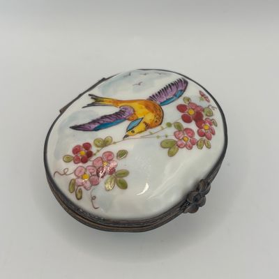 LOT 85: Vintage Limoges Trinket Boxes & More: 2 signed/marked & unmarked