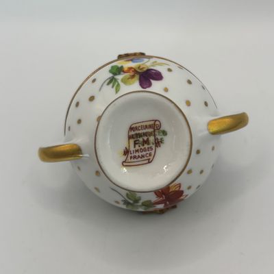 LOT 85: Vintage Limoges Trinket Boxes & More: 2 signed/marked & unmarked