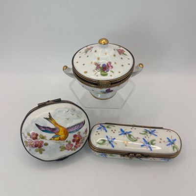 LOT 85: Vintage Limoges Trinket Boxes & More: 2 signed/marked & unmarked