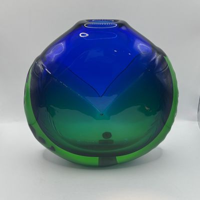 LOT 72: Hand Crafted Art Glass Beranek Cobalt Blue & Green Vase