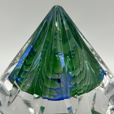 LOT 64: Youghiogheny Floral Diamond Shaped Art Glass Papeweight signed T. Trigs 2001