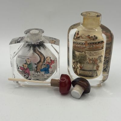 LOT 69: Vintage Chinese Reverse/Inside Painted Snuff Bottles w/Agate Tops