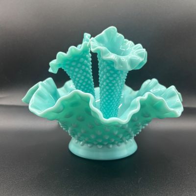 LOT 60: Fenton Turquoise Hobnail 3-Horn Epergne Vase/Bowl