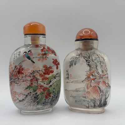 LOT 70: Vintage Chinese Reverse/Inside Painted Snuff Bottles w/Agate Tops