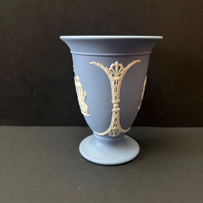 LOT 55: Wedgewood Collection: Jasperware along w/Etruria & Barlaston Queen's Ware Trumpet Vases