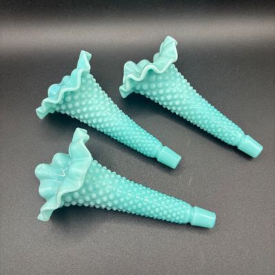 LOT 60: Fenton Turquoise Hobnail 3-Horn Epergne Vase/Bowl