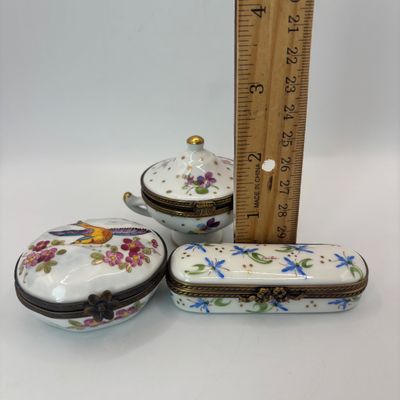 LOT 85: Vintage Limoges Trinket Boxes & More: 2 signed/marked & unmarked