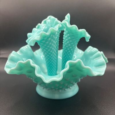 LOT 60: Fenton Turquoise Hobnail 3-Horn Epergne Vase/Bowl