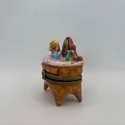 LOT 86: Vintage Limoges Trinket Boxes: Floral Heart & Vanity