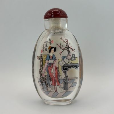 LOT 92: Vintage Chinese Reverse/Inside Painted Snuff Bottles w/Agate Tops