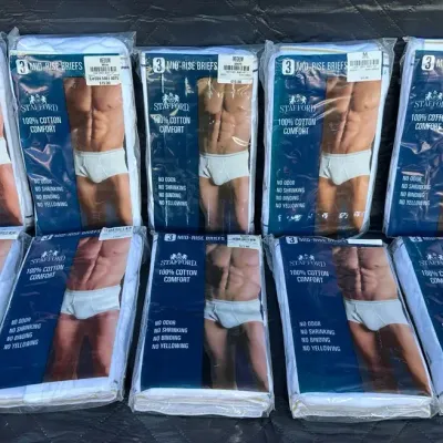 10 Brand New Packages Of Men’s Medium 100% Cotton Briefs