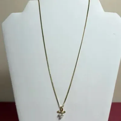 14K Gold Necklace With Diamond