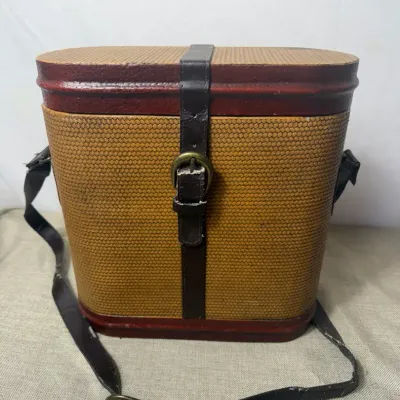 Vintage Picnic Wine Caddy W/ Plastic Wine Glasses & Accessories 