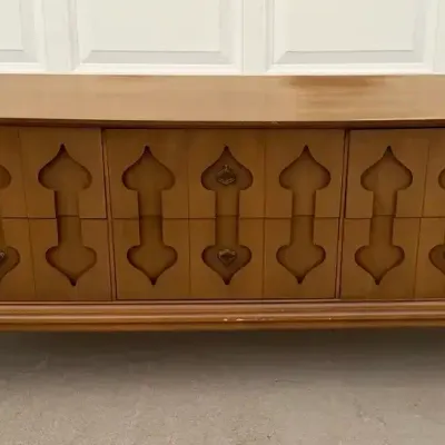 Vintage 1970s Hollywood Regency Moorish-Style 6-Drawer Dresser