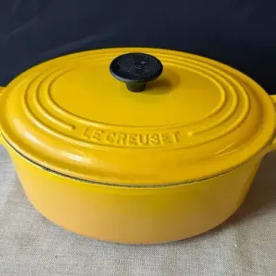 Vintage Yellow Le Creuset #23 Dutch Oven 