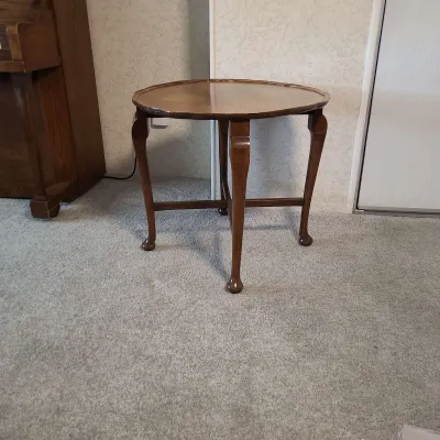 Round Table