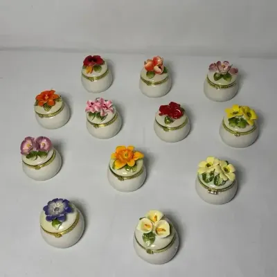 Tiny Trinket Boxes #1